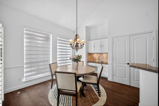 7100 Oakbrook Drive, Plano, TX 75025