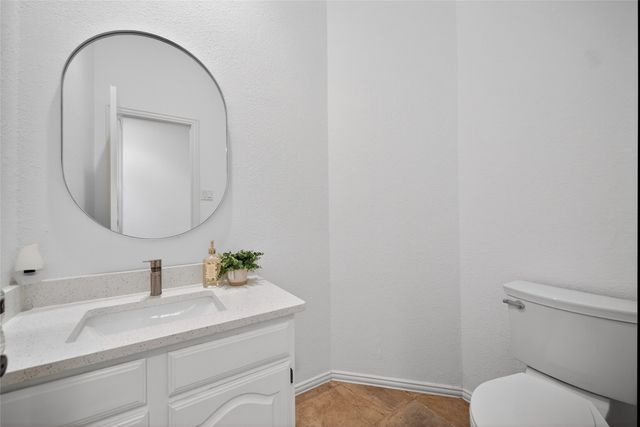 7100 Oakbrook Drive, Plano, TX 75025