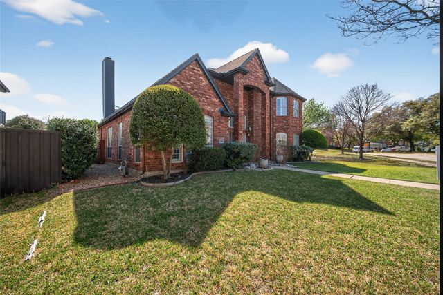 7100 Oakbrook Drive, Plano, TX 75025