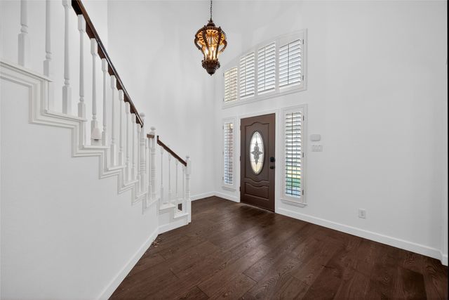 7100 Oakbrook Drive, Plano, TX 75025