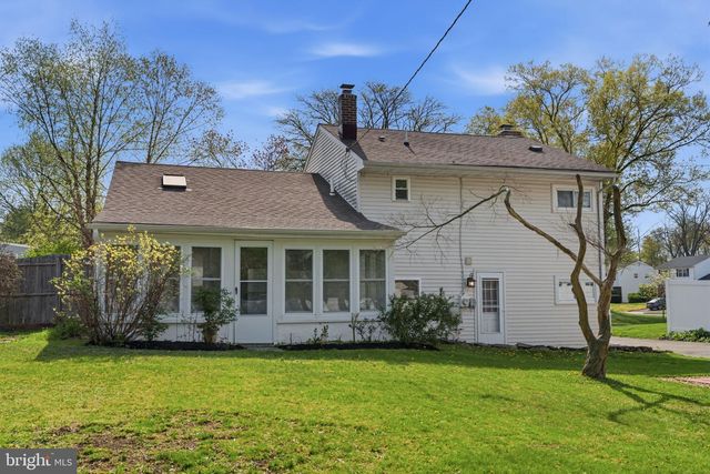 502 STEVENS RD, Morrisville, PA 19067