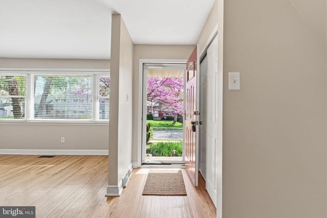 502 STEVENS RD, Morrisville, PA 19067