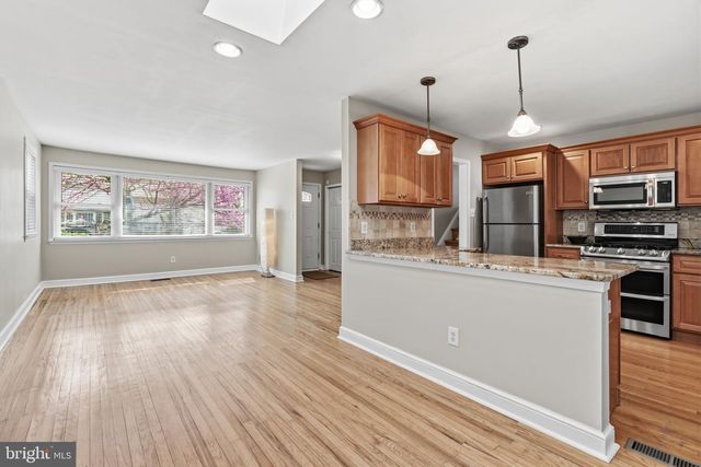 502 STEVENS RD, Morrisville, PA 19067