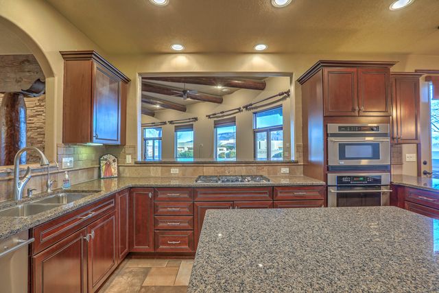 60 El Dorado Road, Corrales, NM 87048