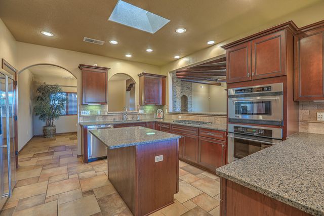 60 El Dorado Road, Corrales, NM 87048