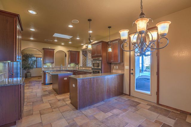 60 El Dorado Road, Corrales, NM 87048