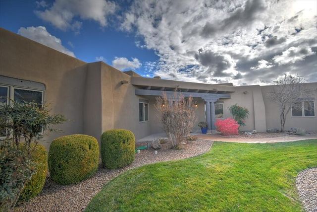 60 El Dorado Road, Corrales, NM 87048