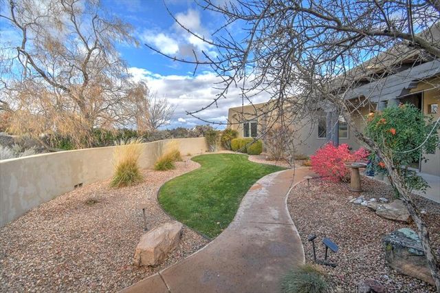 60 El Dorado Road, Corrales, NM 87048