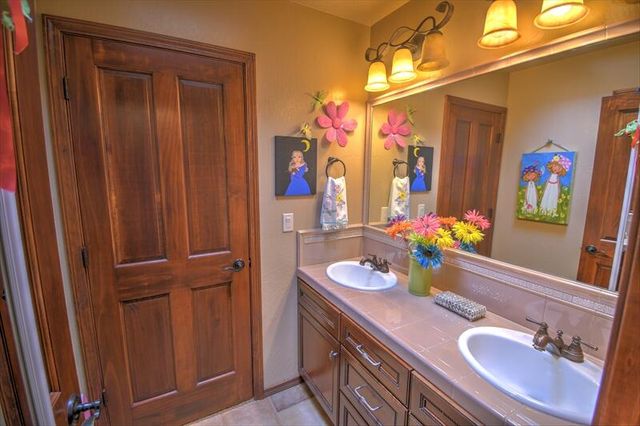 60 El Dorado Road, Corrales, NM 87048