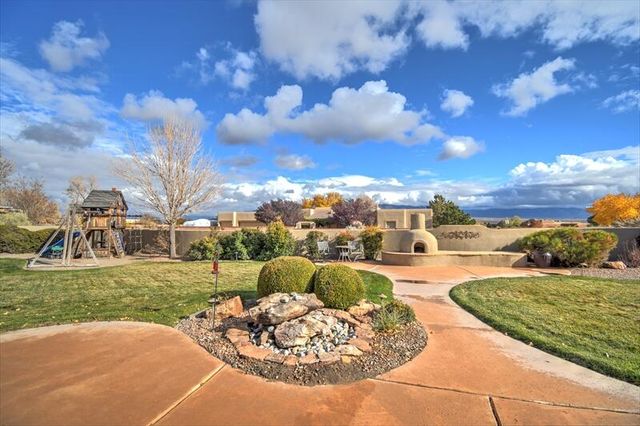 60 El Dorado Road, Corrales, NM 87048