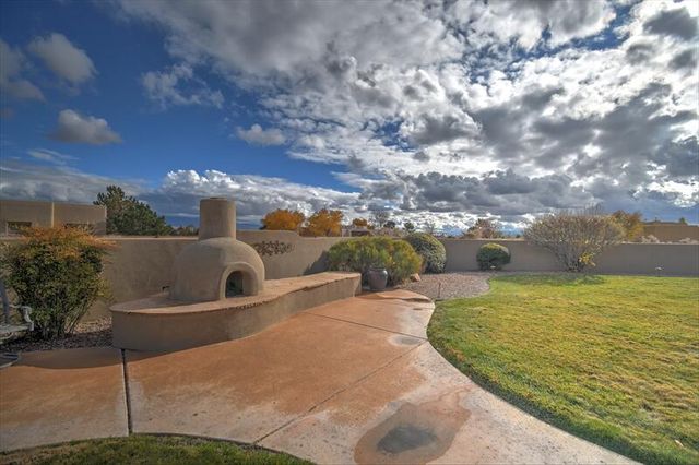 60 El Dorado Road, Corrales, NM 87048