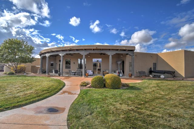 60 El Dorado Road, Corrales, NM 87048