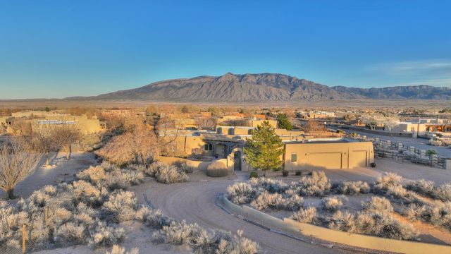 60 El Dorado Road, Corrales, NM 87048