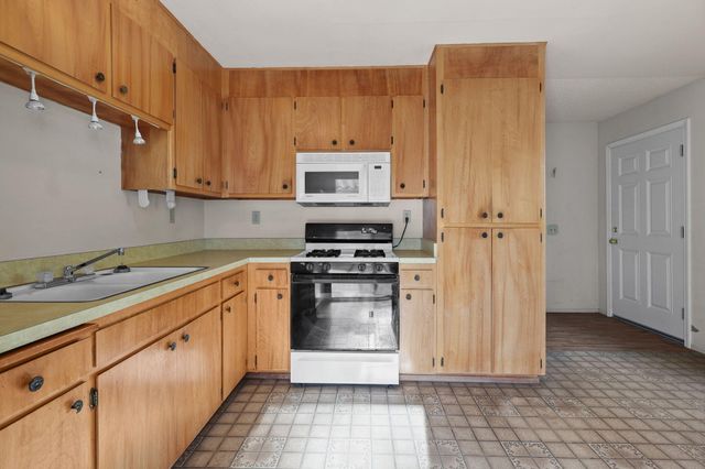 1600 Shasta Street, Anderson, CA 96007