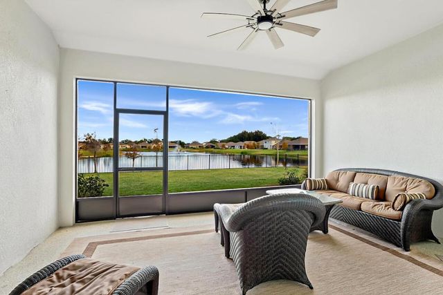 194 52nd Square, Vero Beach, FL 32968