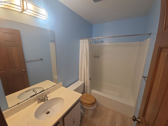 5115 Sw OLESON Rd, Portland, OR 97225