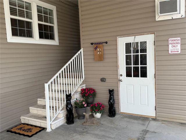 124 AMERICANA COURT NE 214, St Petersburg, FL 33702
