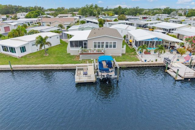 124 AMERICANA COURT NE 214, St Petersburg, FL 33702