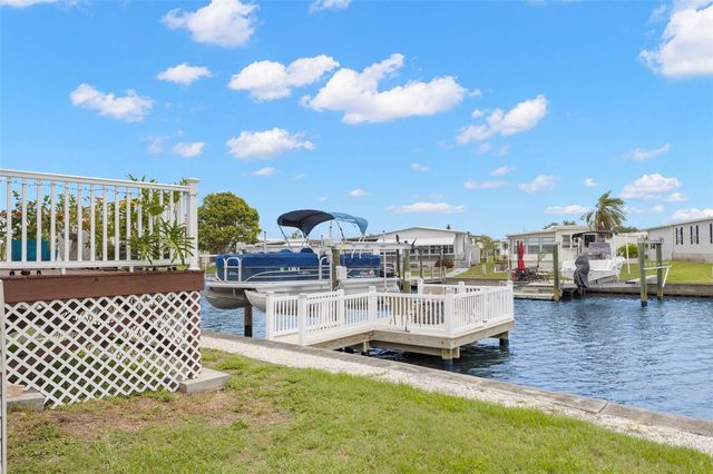 124 AMERICANA COURT NE 214, St Petersburg, FL 33702