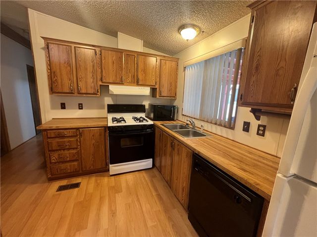 2960 Silver Creek Road 60, Bullhead City, AZ 86442