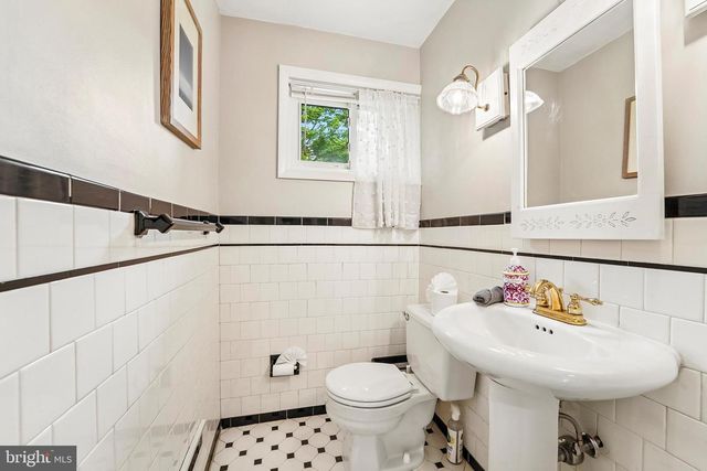 6640 LOCH HILL RD, Baltimore, MD 21239