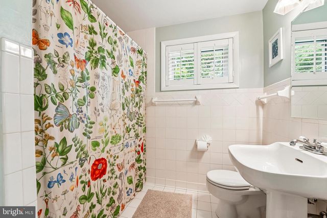 6640 LOCH HILL RD, Baltimore, MD 21239