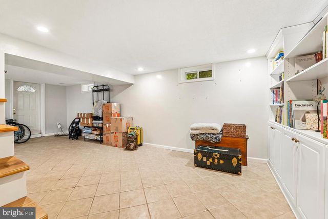 6640 LOCH HILL RD, Baltimore, MD 21239