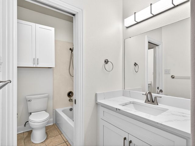 9861 Chamber Hall Drive, Frisco, TX 75033
