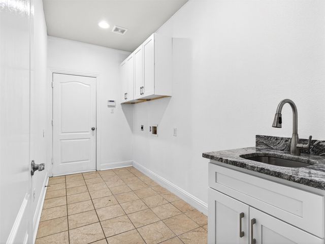 9861 Chamber Hall Drive, Frisco, TX 75033