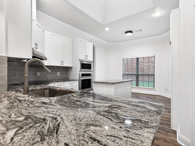 9861 Chamber Hall Drive, Frisco, TX 75033