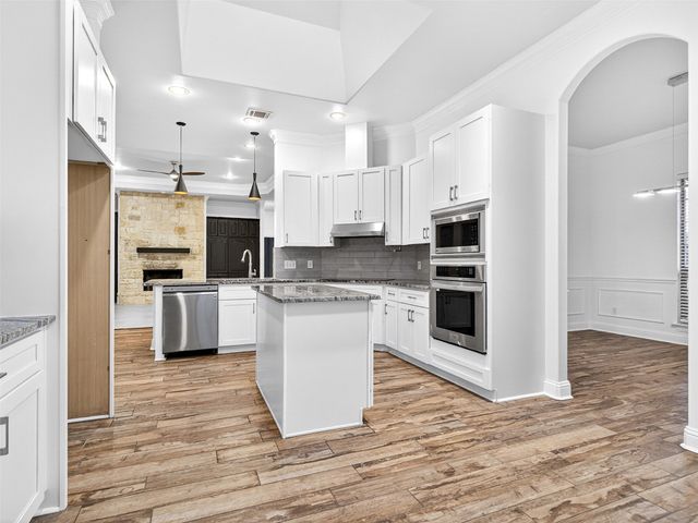 9861 Chamber Hall Drive, Frisco, TX 75033