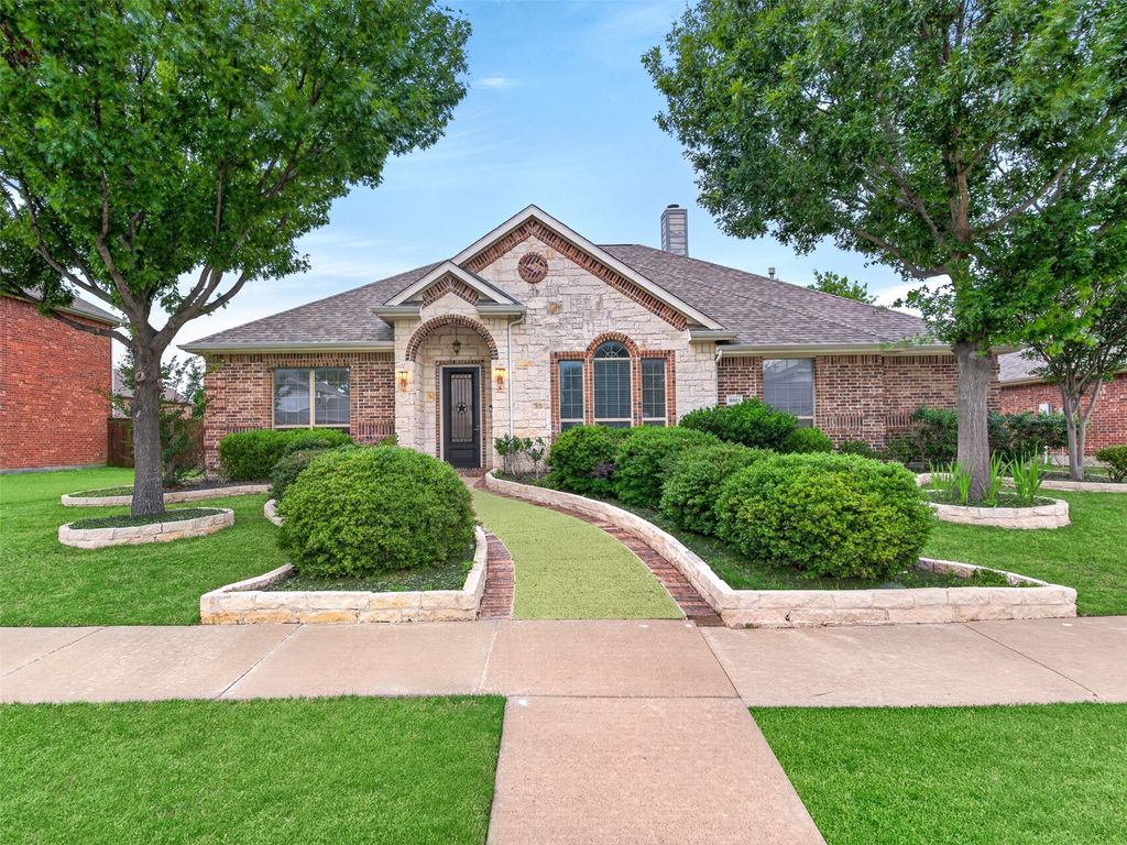 9861 Chamber Hall Drive, Frisco, TX 75033