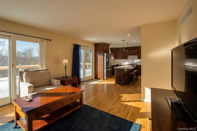 14 Whalen Drive, Hopewell Junction, NY 12533