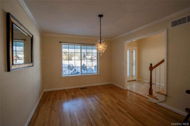 14 Whalen Drive, Hopewell Junction, NY 12533