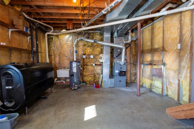 14 Whalen Drive, Hopewell Junction, NY 12533