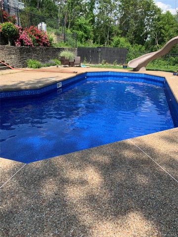 14 Whalen Drive, Hopewell Junction, NY 12533