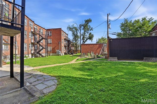 5024 Christy Boulevard, St Louis, MO 63116
