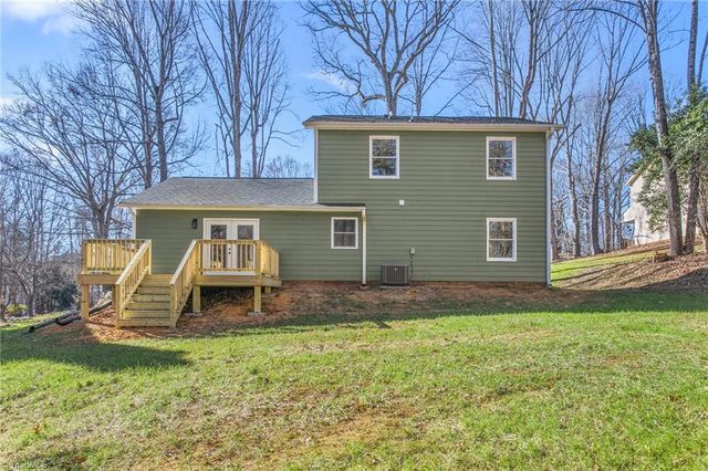 5424 Bridal Ridge Drive, Pfafftown, NC 27040