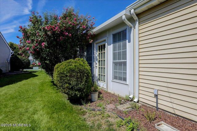 30 Harrow Place, Manchester, NJ 08759