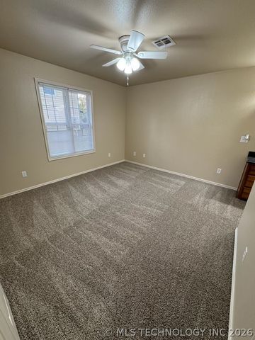 310 York Street, Tahlequah, OK 74464