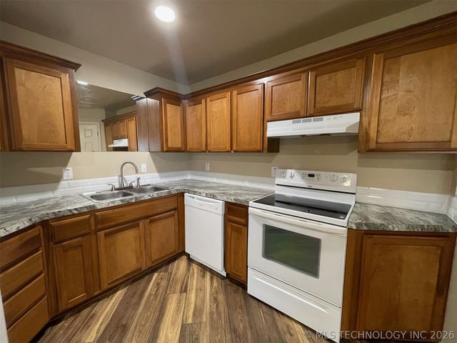 310 York Street, Tahlequah, OK 74464