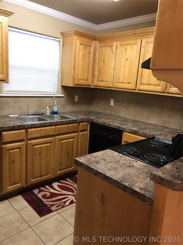 310 York Street, Tahlequah, OK 74464