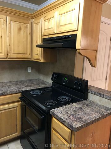 310 York Street, Tahlequah, OK 74464