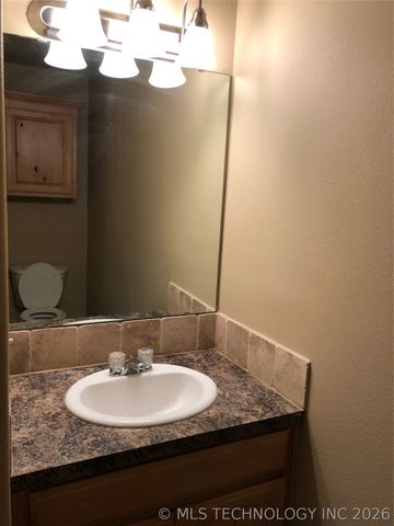 310 York Street, Tahlequah, OK 74464