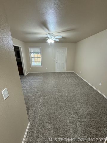 310 York Street, Tahlequah, OK 74464