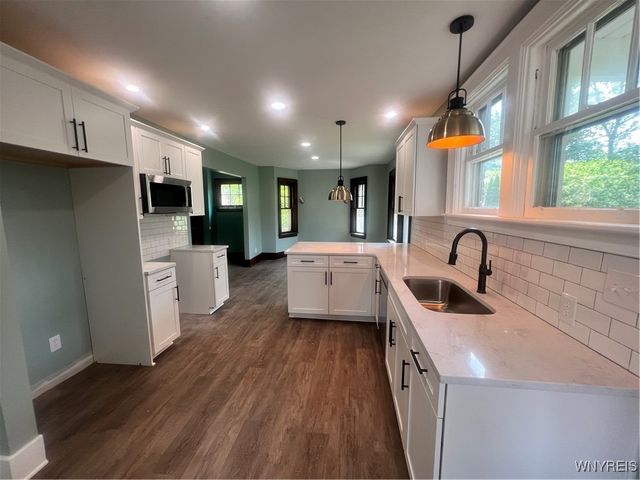 909 James Avenue, Niagara Falls, NY 14305