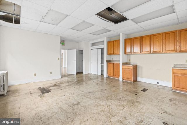1712 PARK AVE, Baltimore, MD 21217