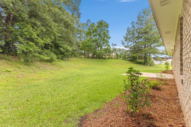 102 Pawnee, Hattiesburg, MS 39401