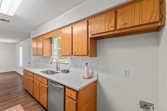 102 Pawnee, Hattiesburg, MS 39401