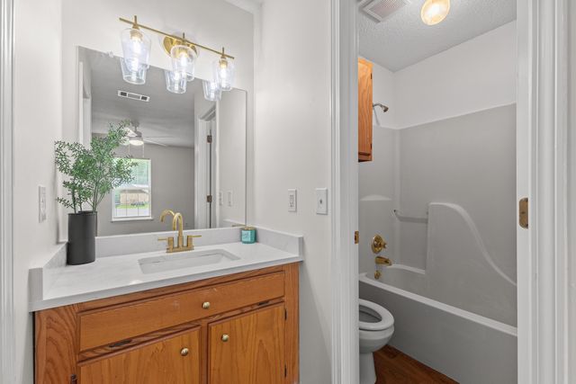 102 Pawnee, Hattiesburg, MS 39401